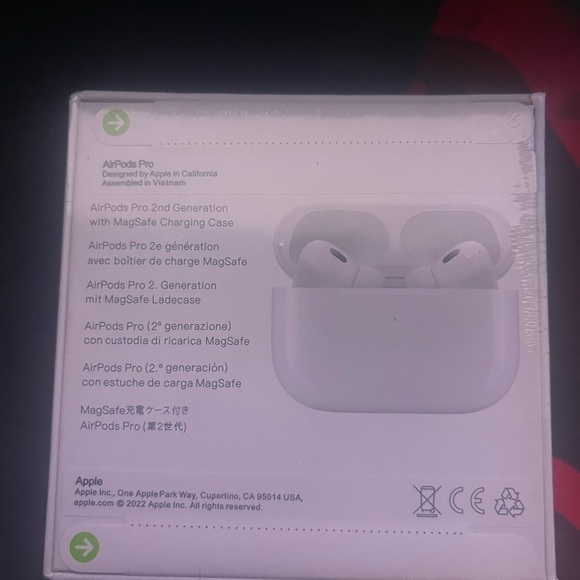 Apple Air-prod Gen 2’s - Picture 2 of 3